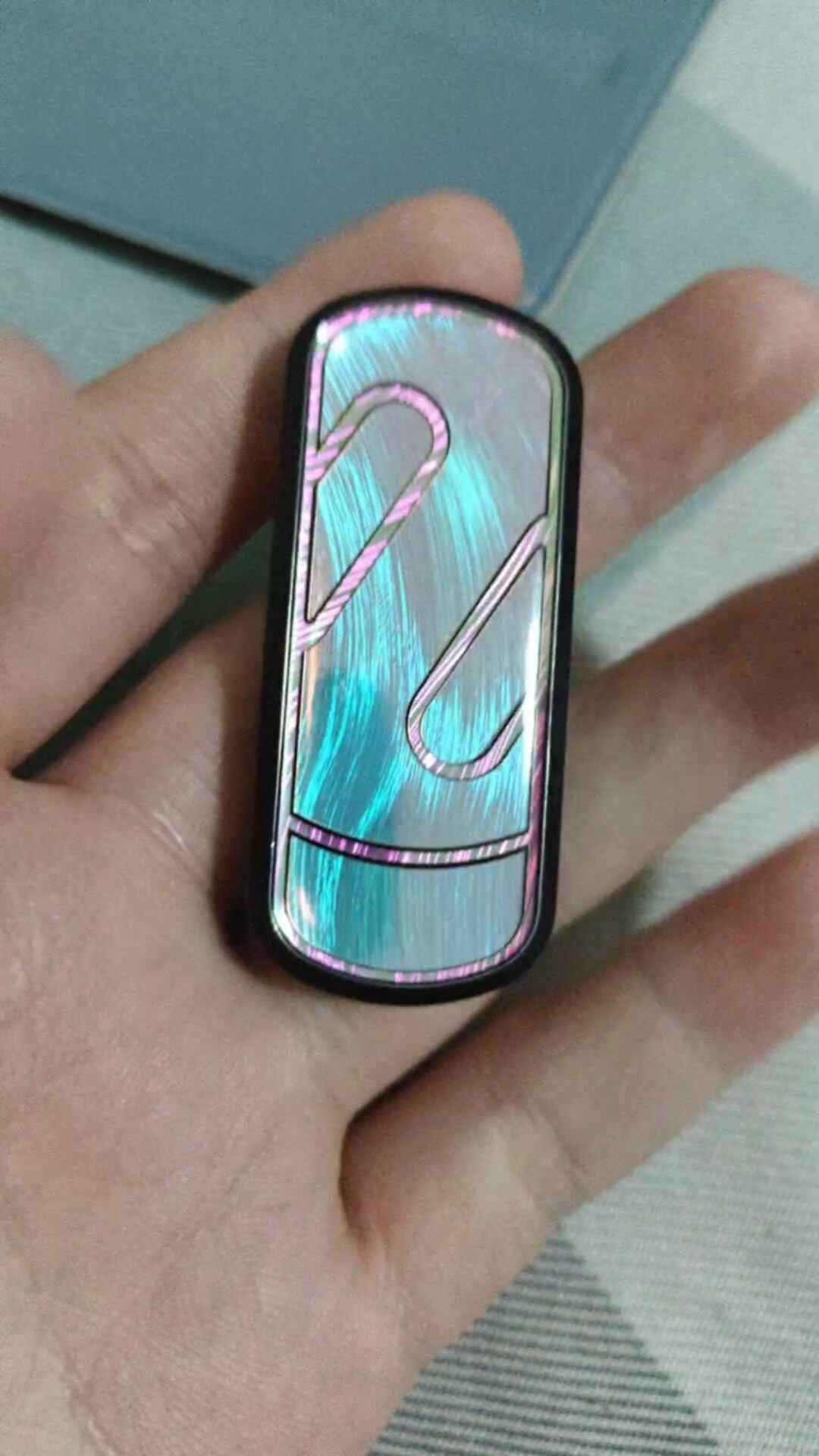 Ji Li, Stainless Steel