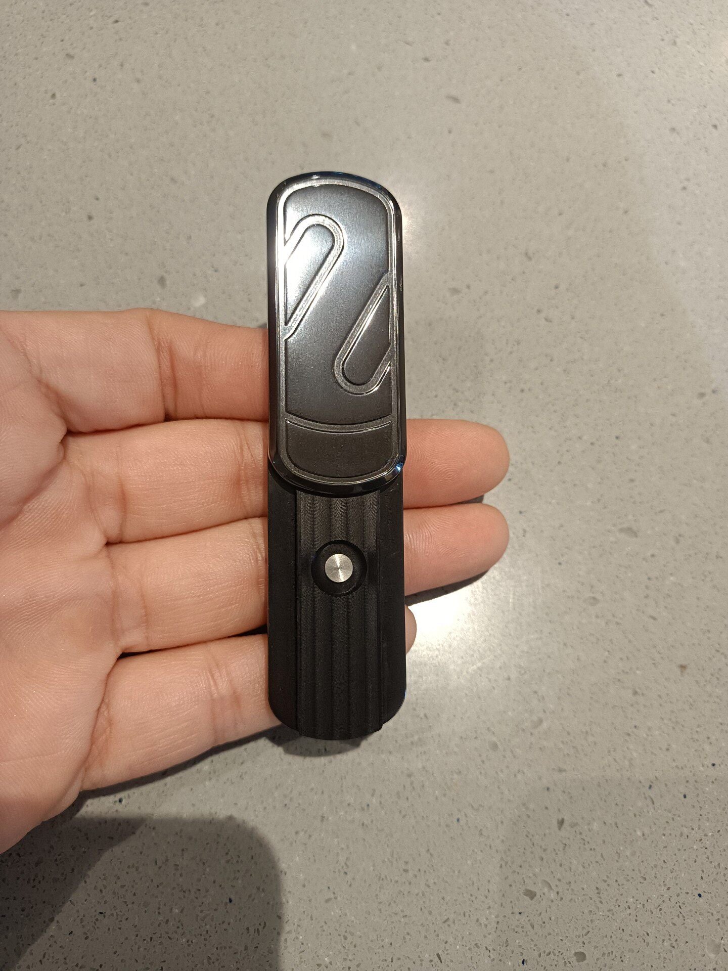 Ji Li Zirconium