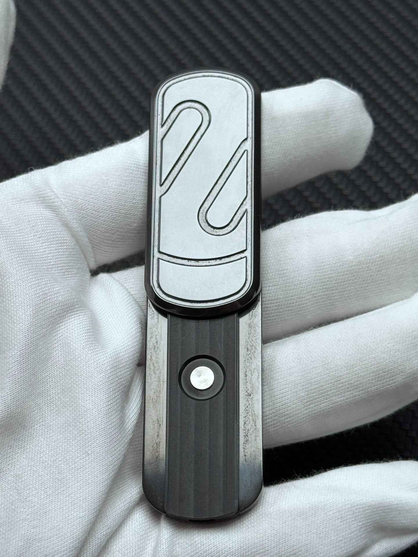 Ji Li Zirconium