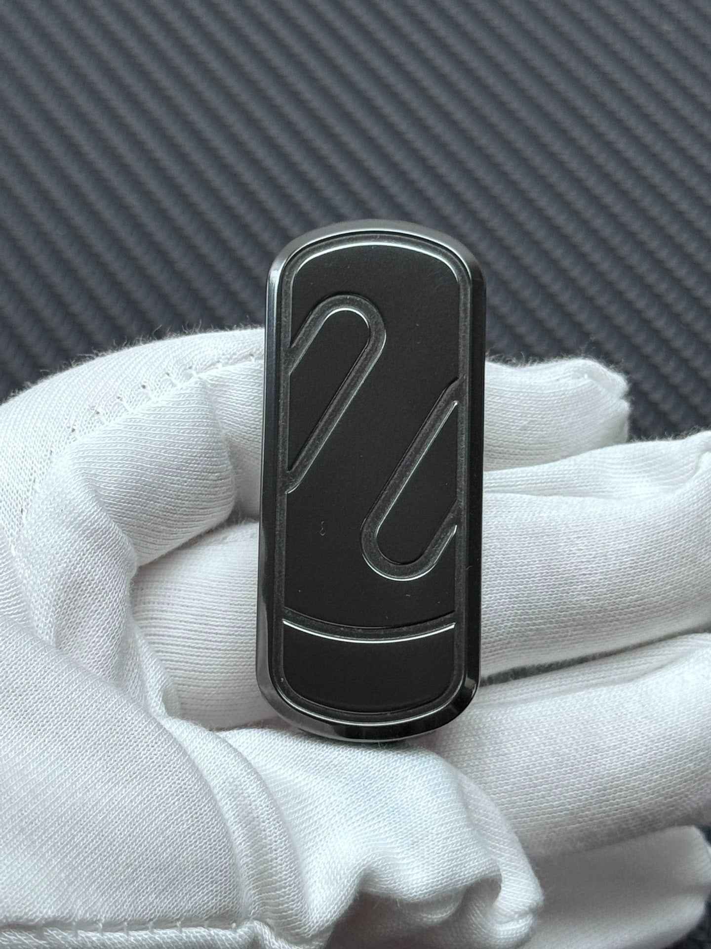 Ji Li Zirconium