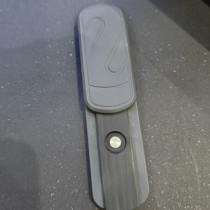 Ji Li Zirconium