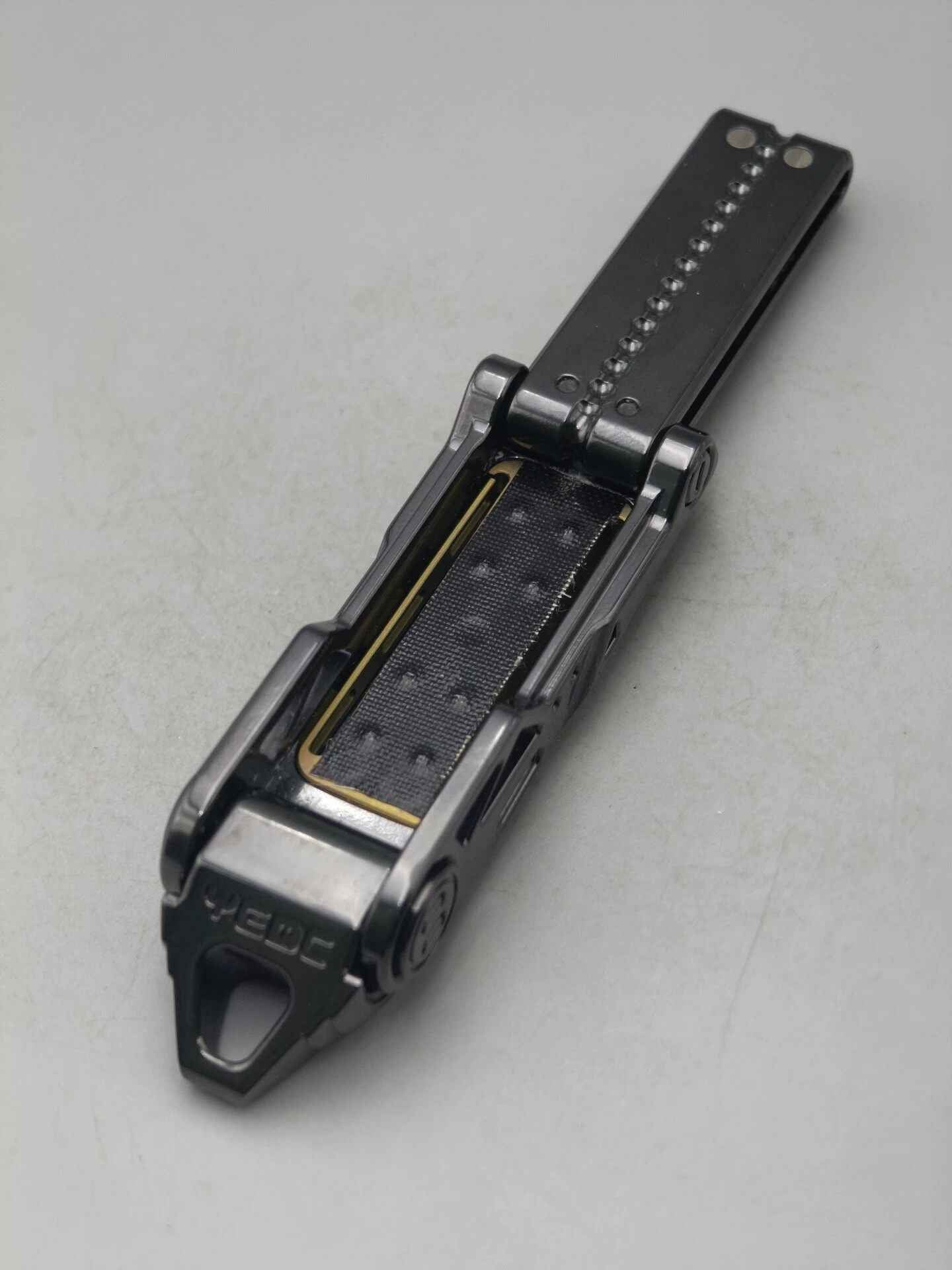 Razor