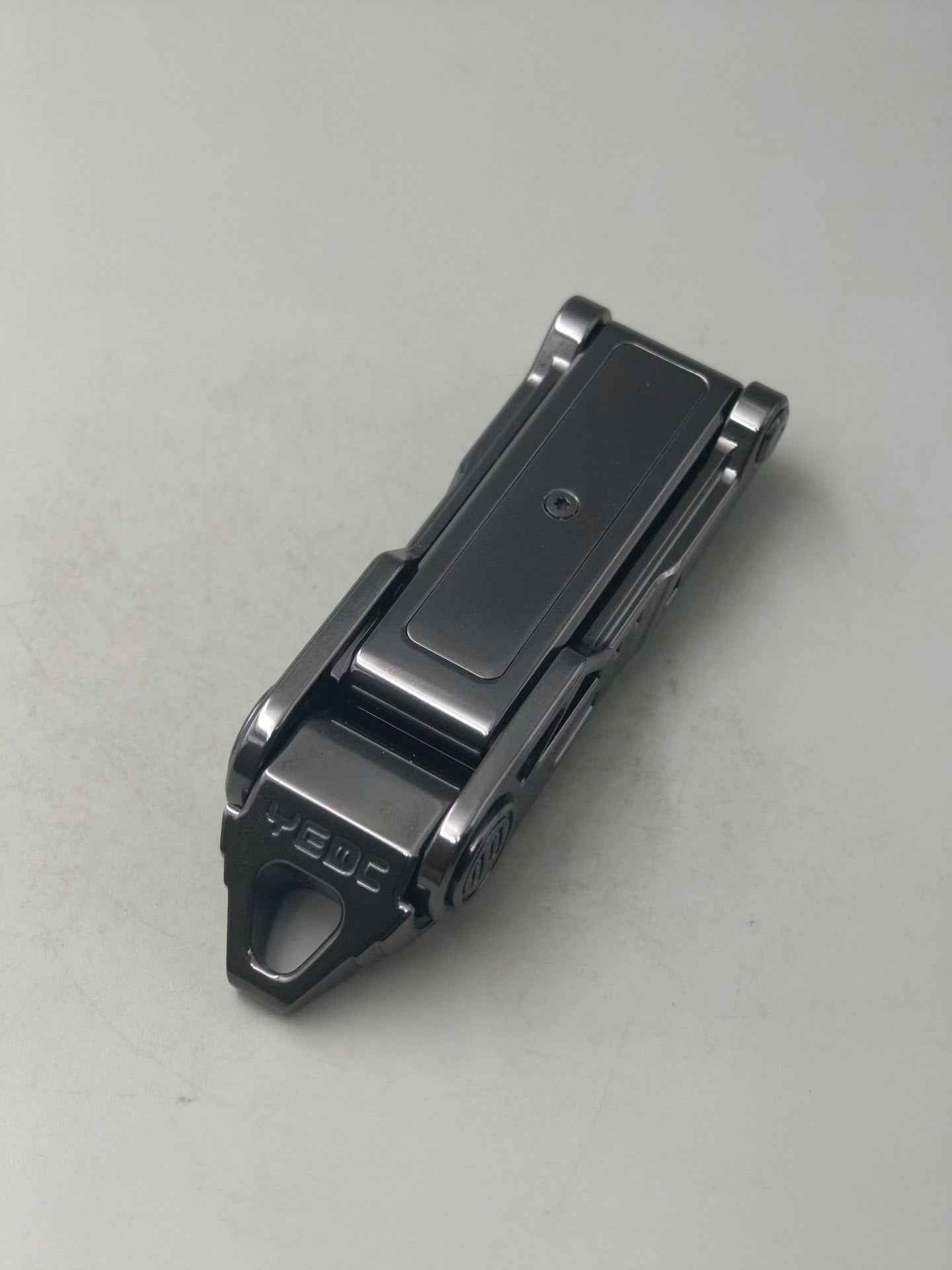 Razor Zirconium