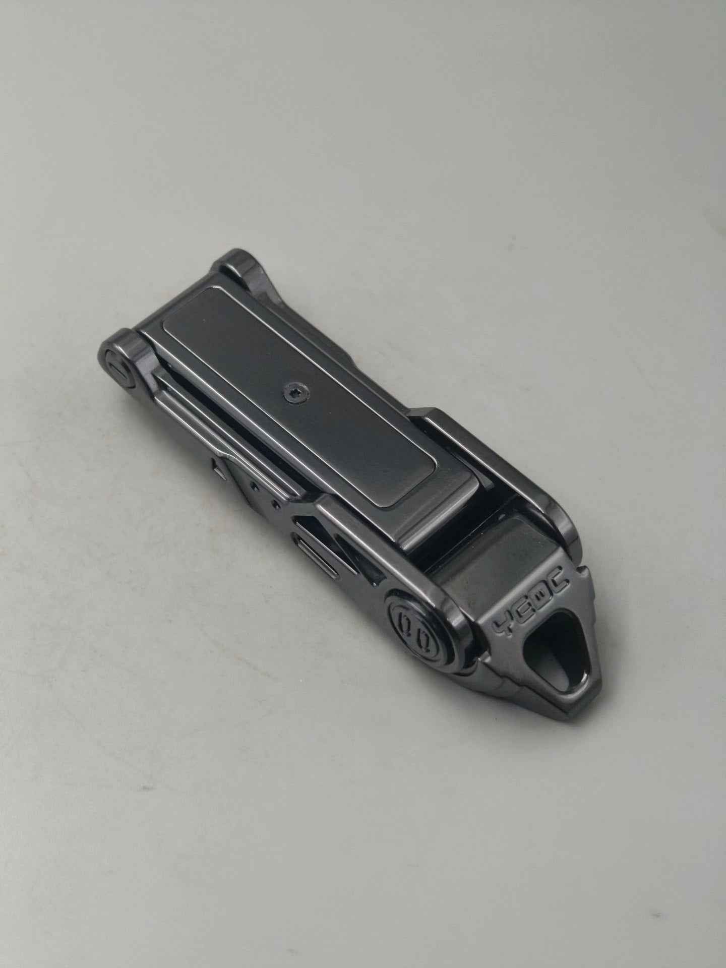 Razor Zirconium