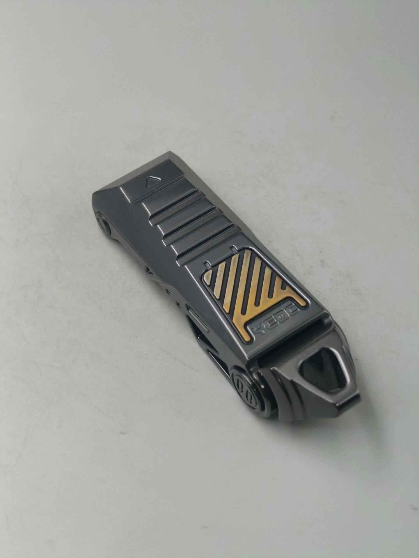 Razor Zirconium