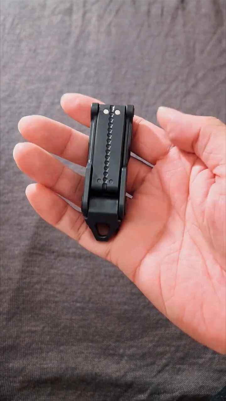 Razor Zirconium