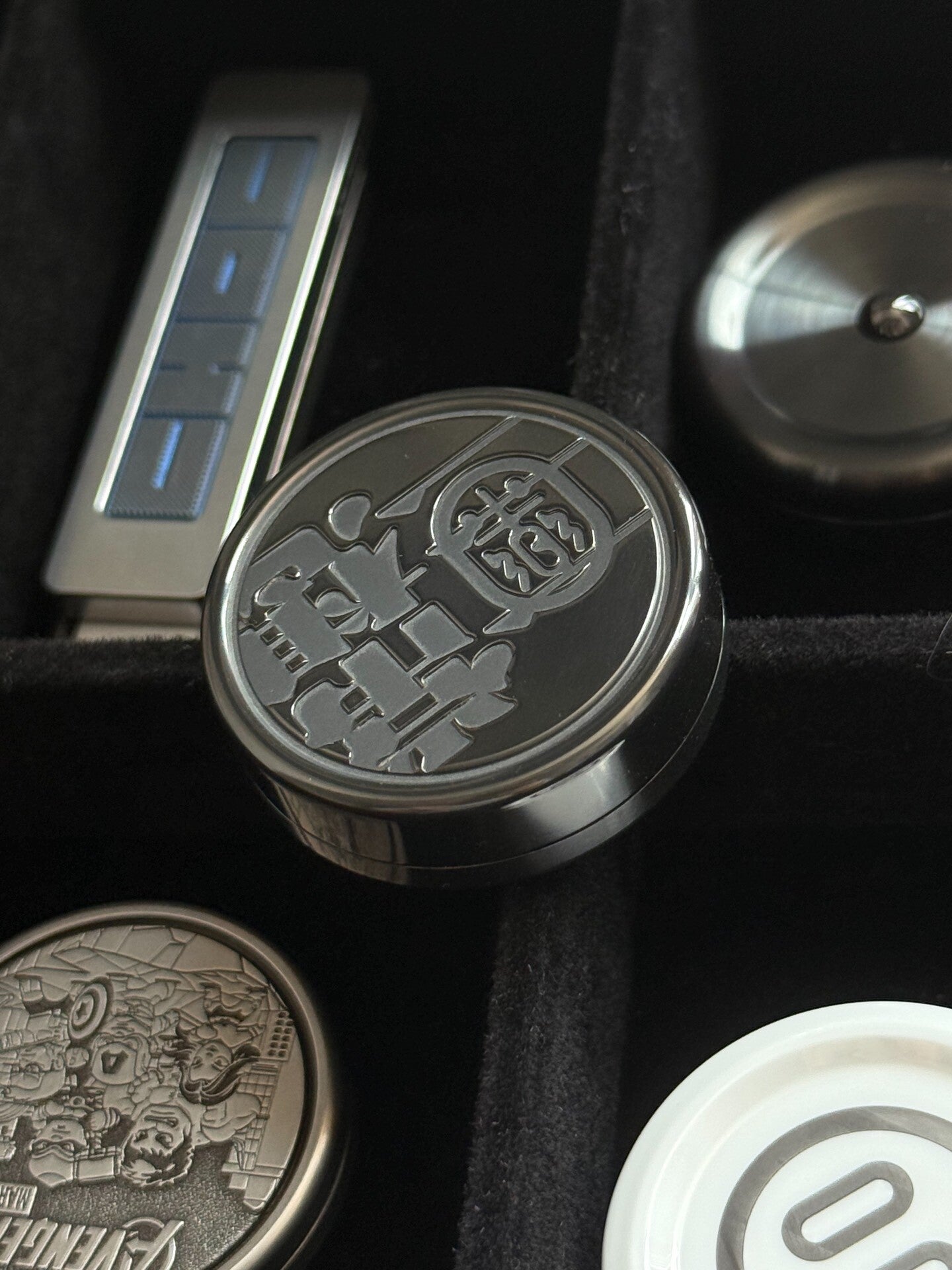 Pig Coin Zirconium