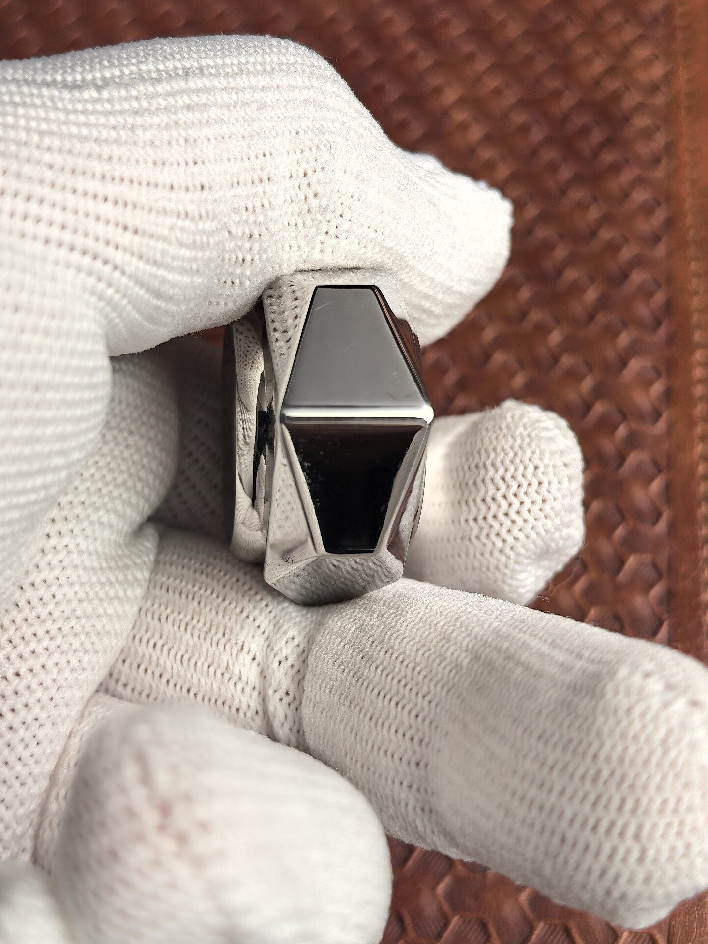 Tri-Leaf Crossbone Stainless Steel