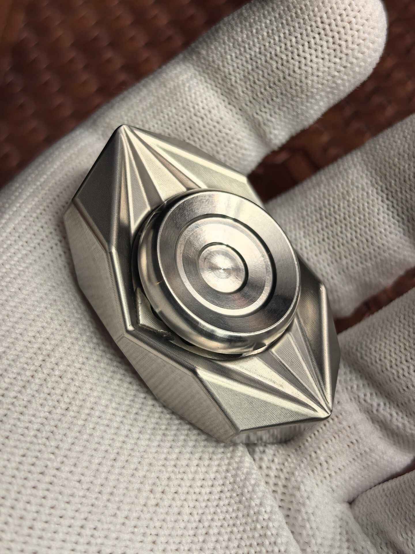 Tri-Leaf Crossbone Titanium