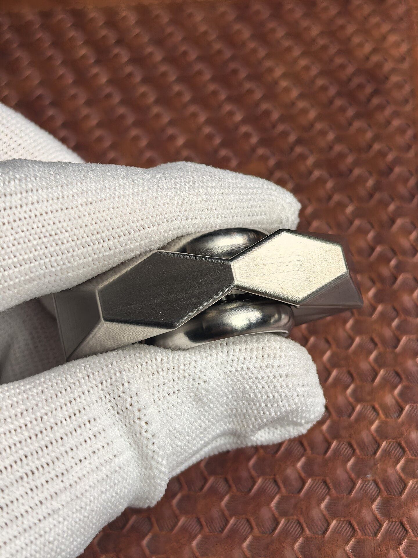 Tri-Leaf Crossbone Titanium