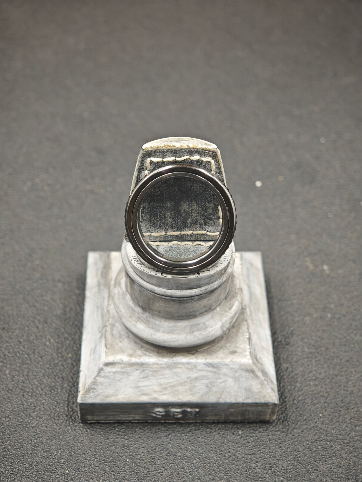 Pig Ratchet Zirconium
