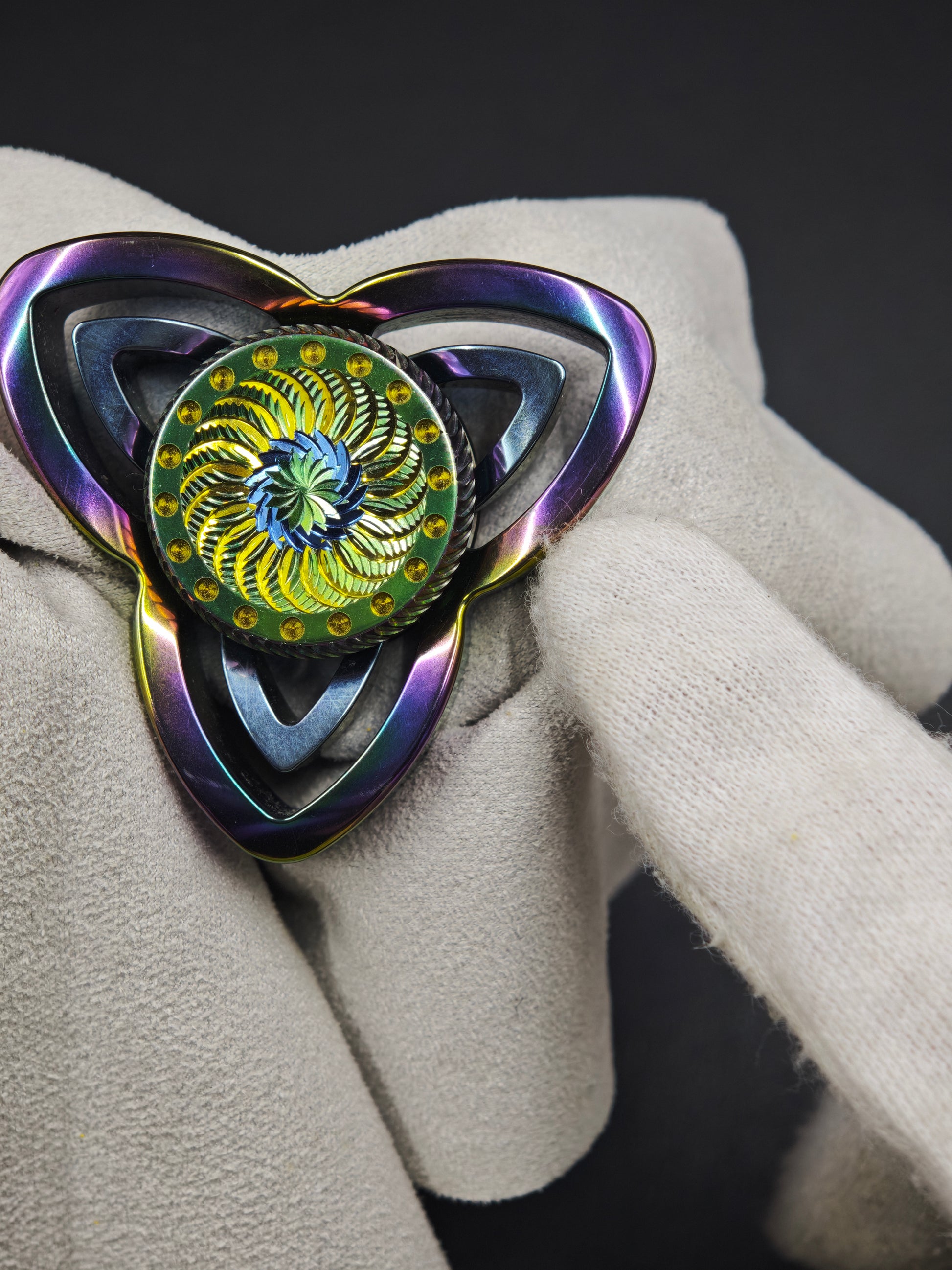 Twin Shadow Tungsten Limited Edition