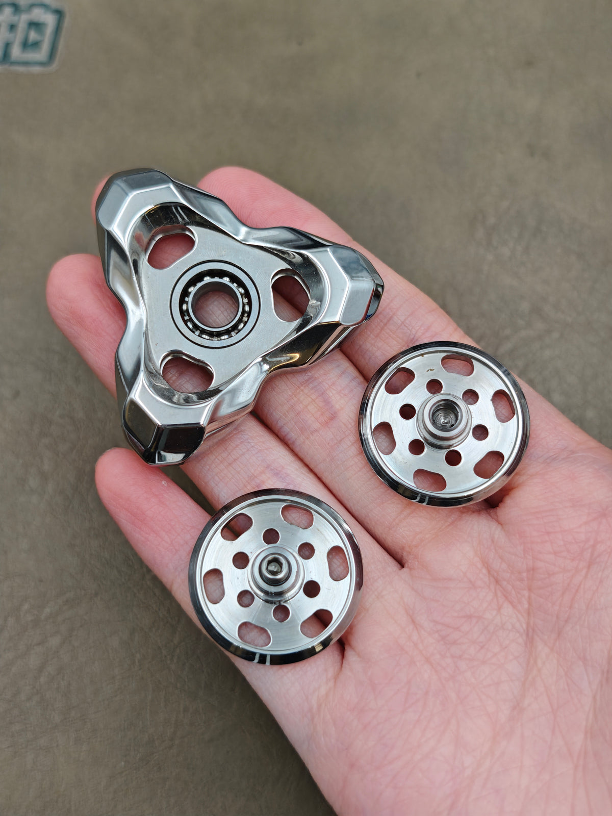 Chinchilla Stainless Steel Polished