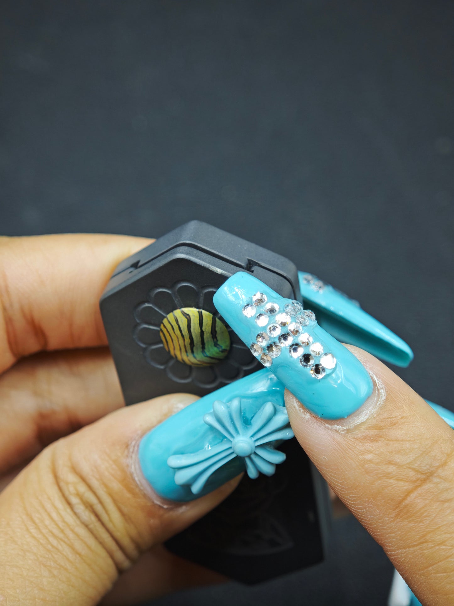 Plane Zircuti Zirconium