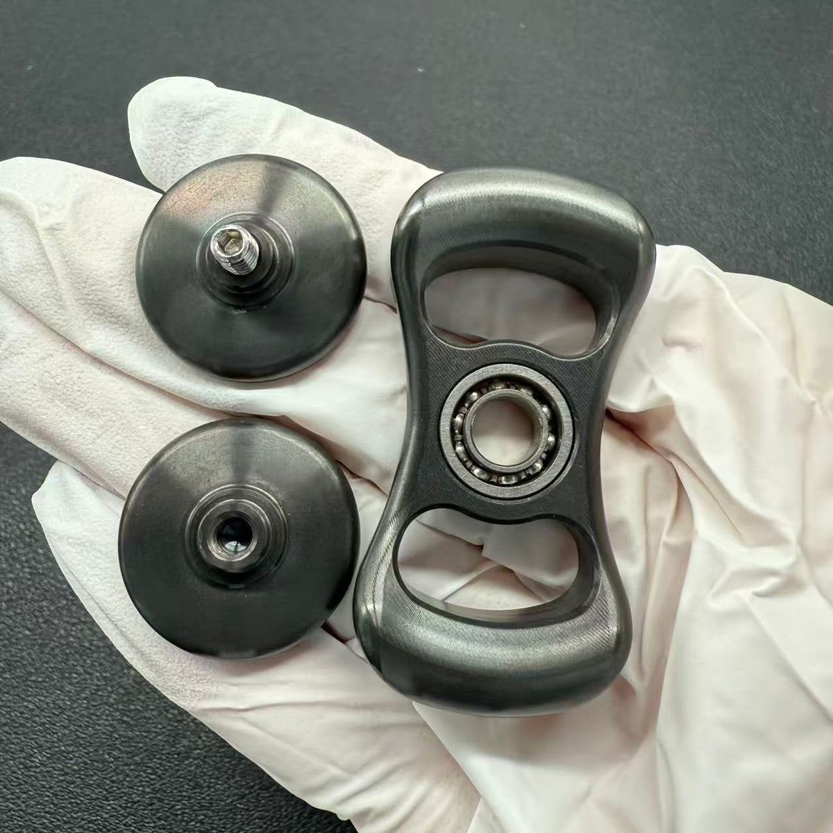 Two-Leaf Horizon Zirconium