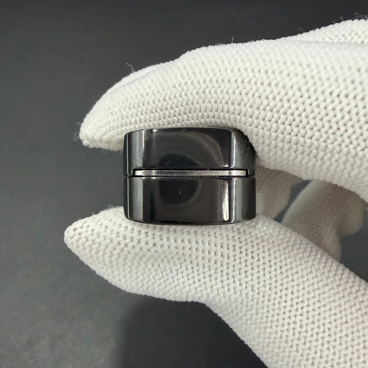 Feng Ling Zirconium Polished