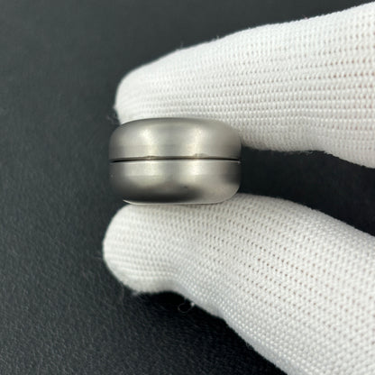 Floating Cloud Titanium