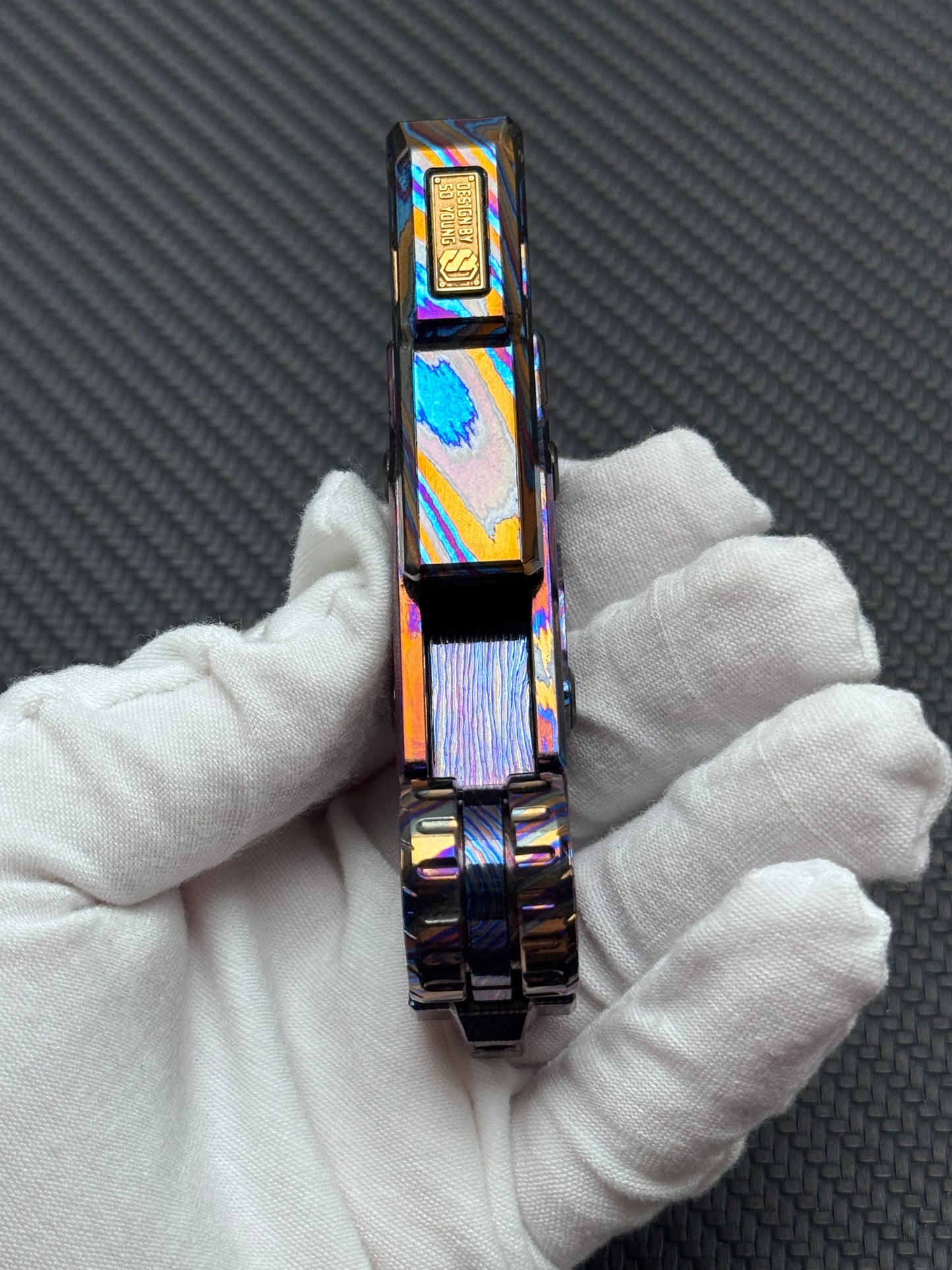 MT99 Zircuti