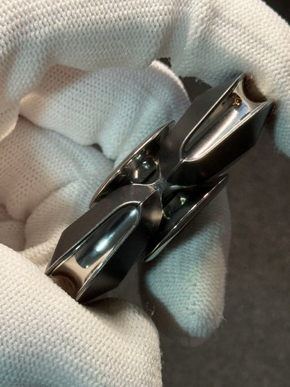 Lentic Stainless Steel