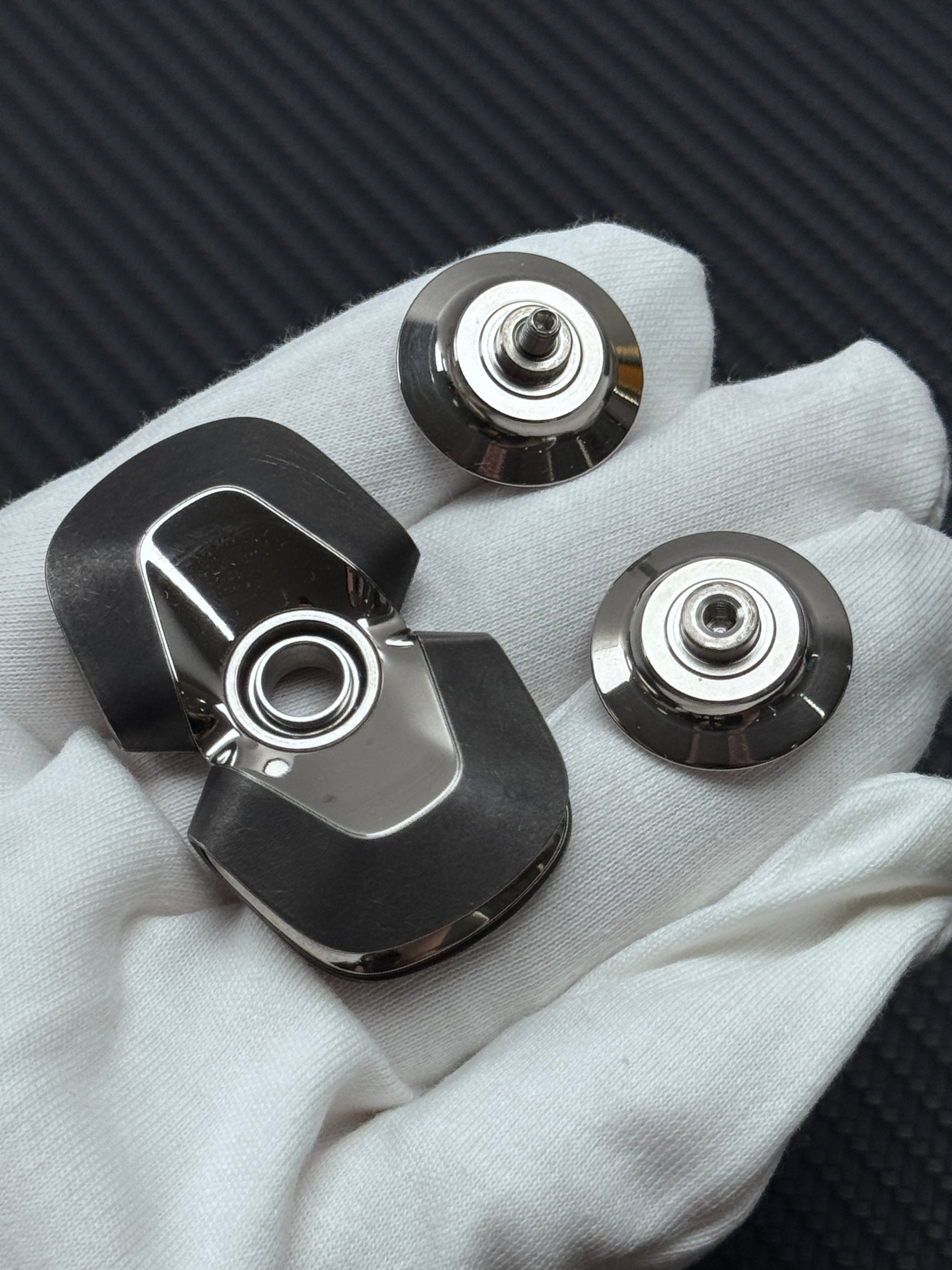Lentic Stainless Steel