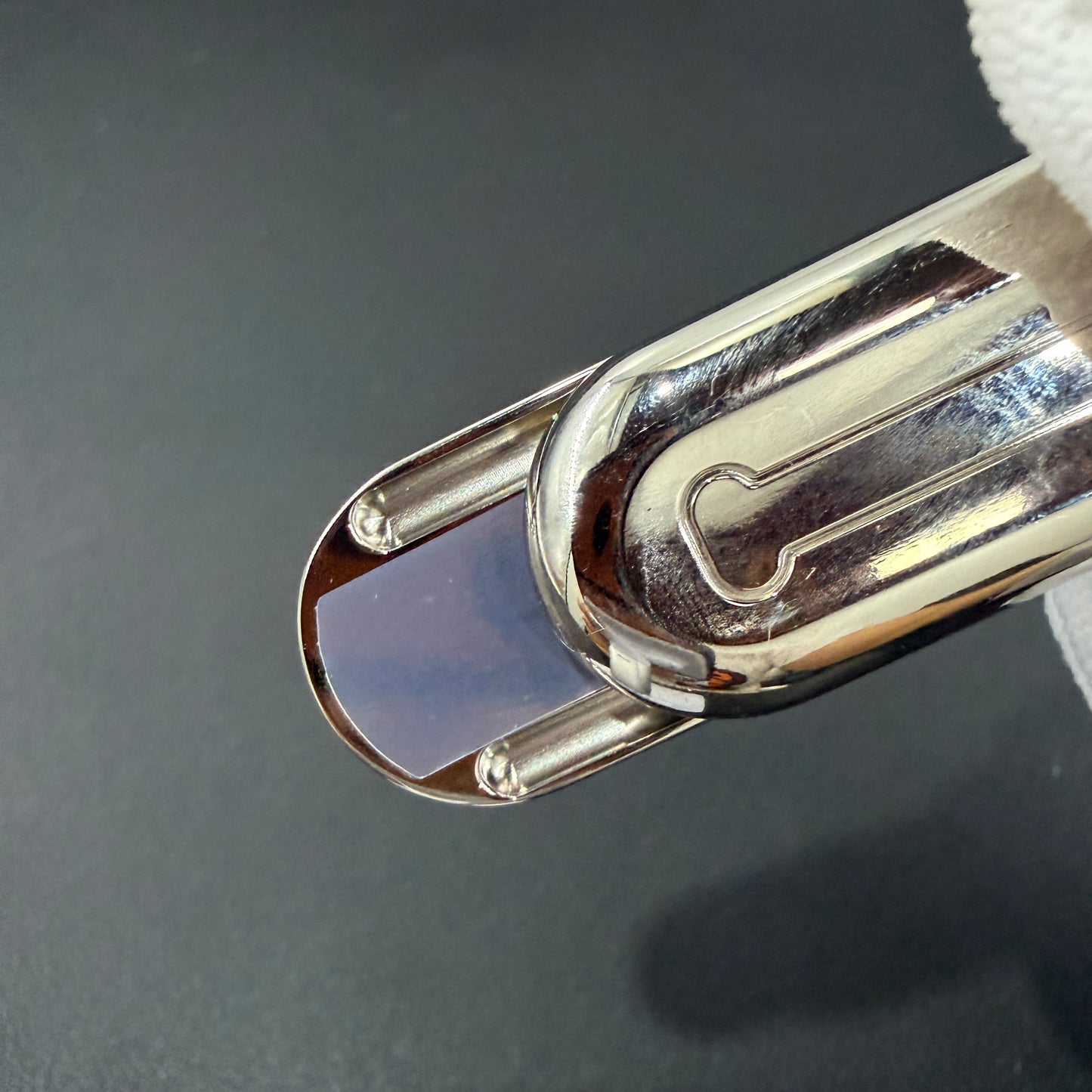 Floating Cloud Titanium