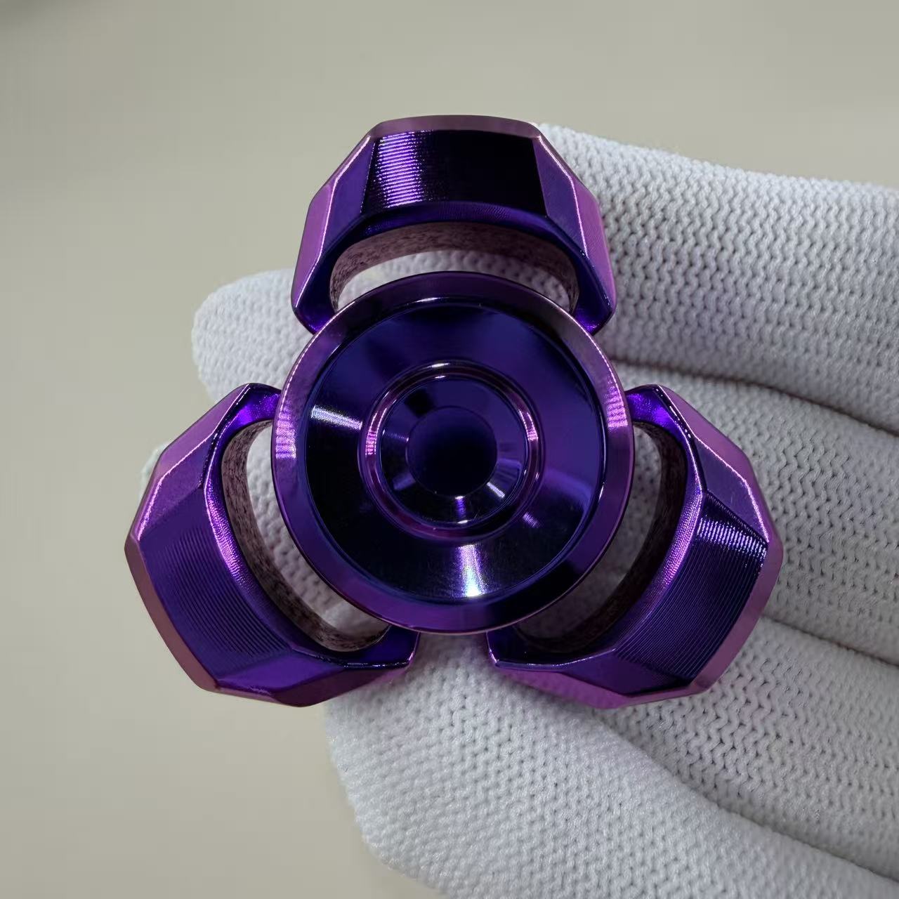 Whisper Duo Zirconium