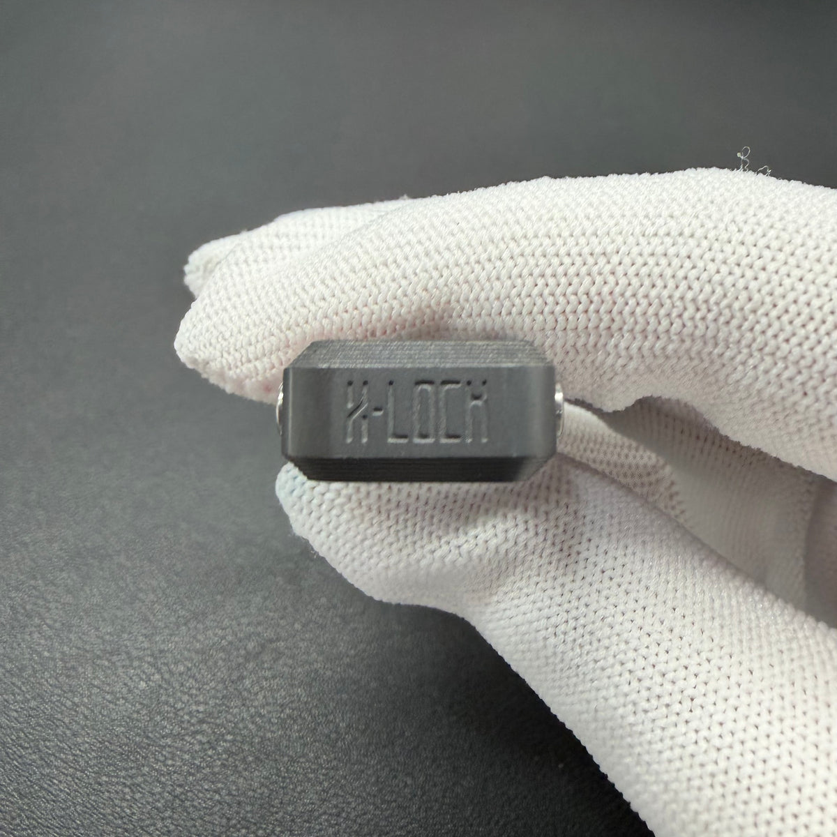 X Lock Zirconium