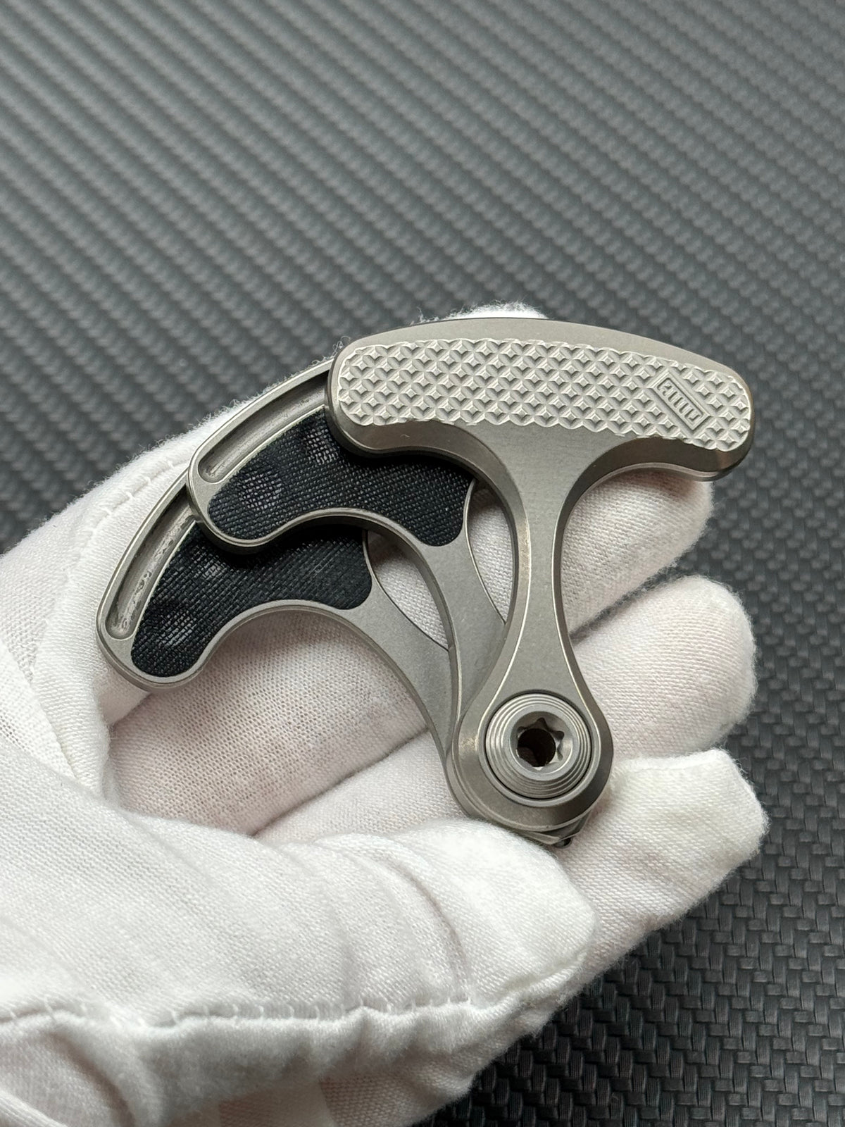 Sailor Knuckle Titanium