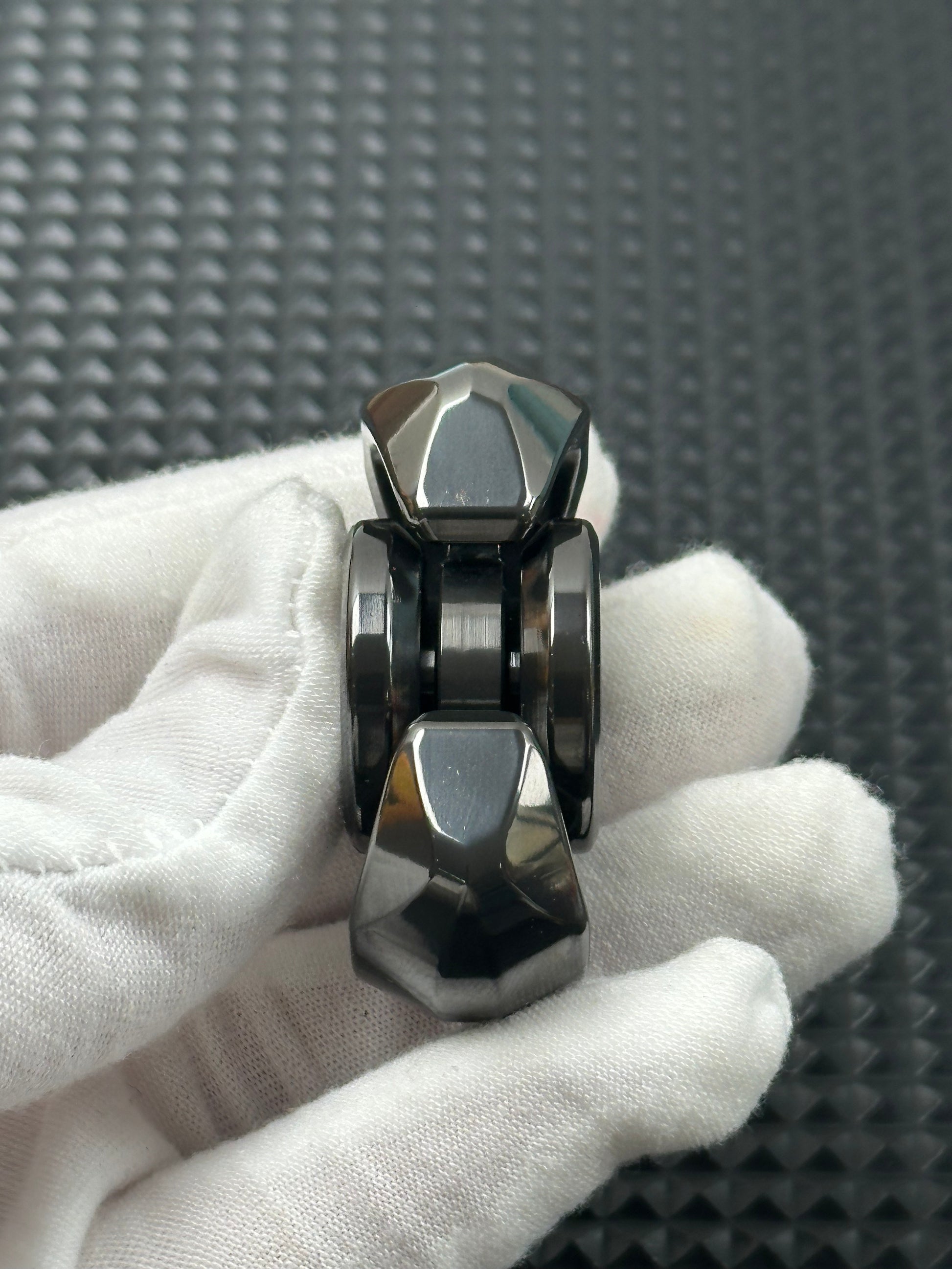 Libra Zirconium Polished