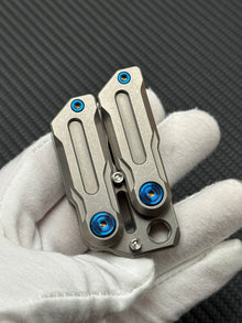 Gloom Folding Titanium