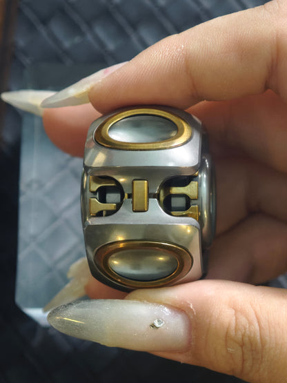 Noiz O Brass Stainless Steel