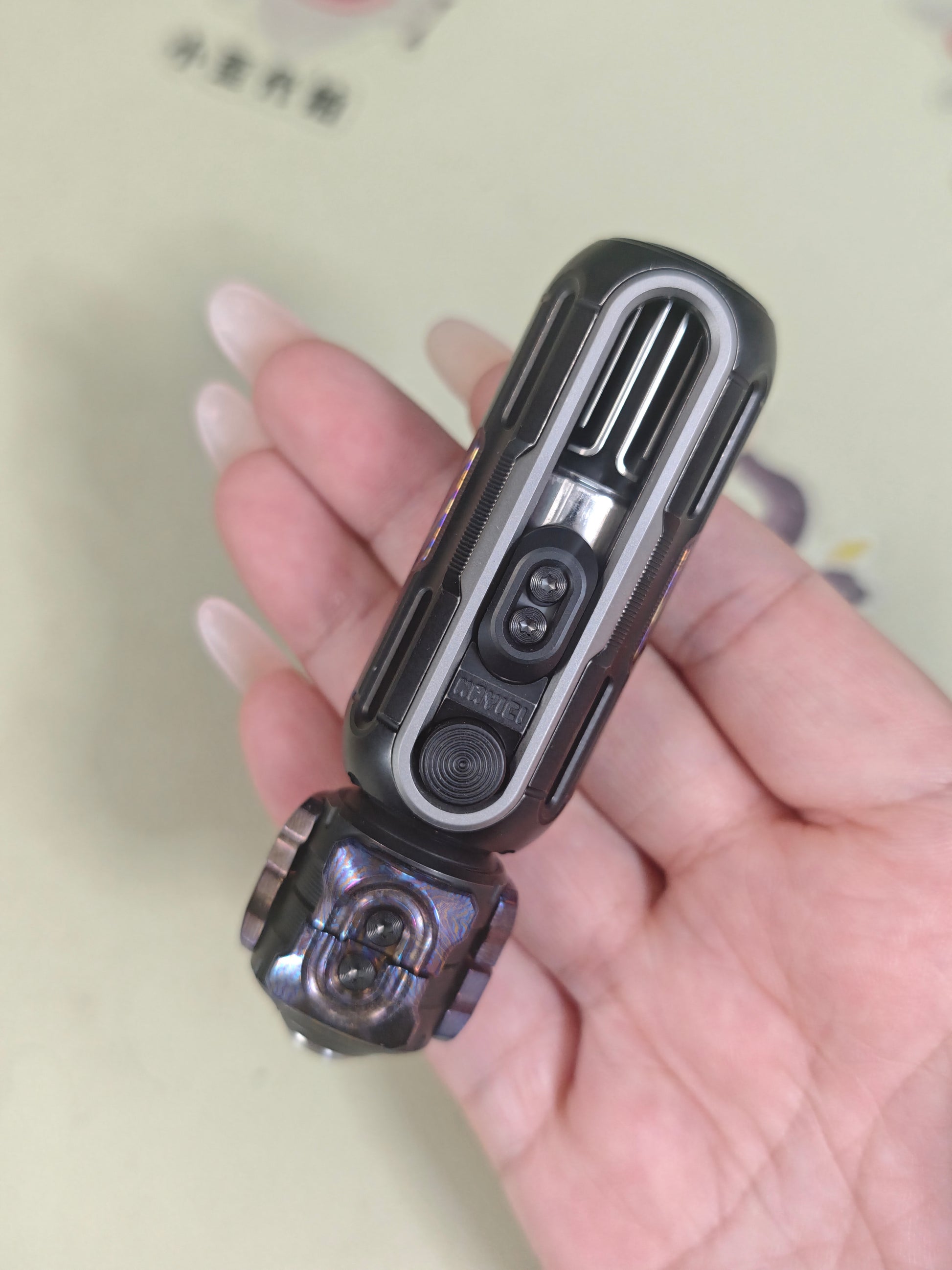 SHAKE Mokuti Titanium