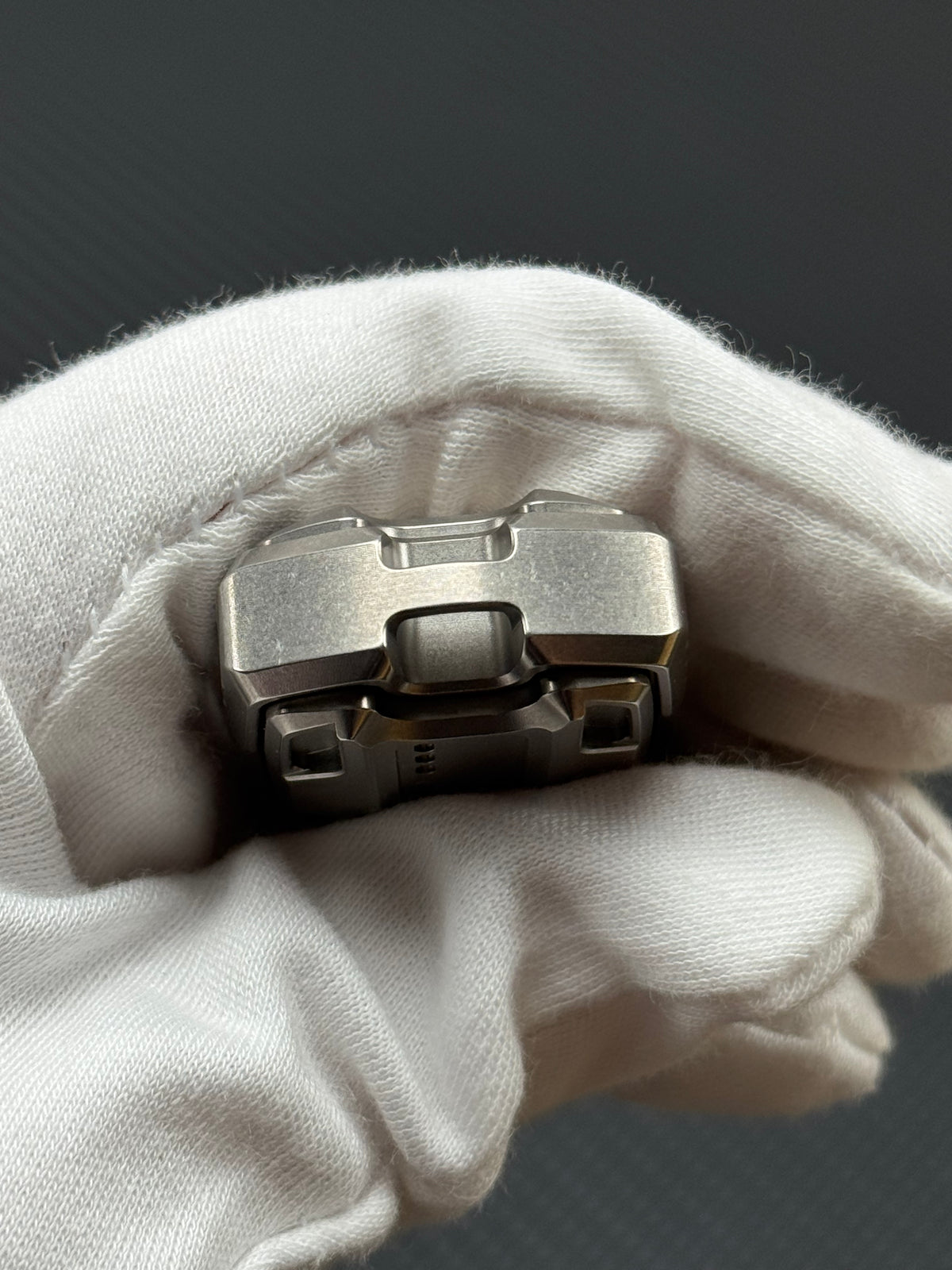 Thousand machines Titanium Stonewashed