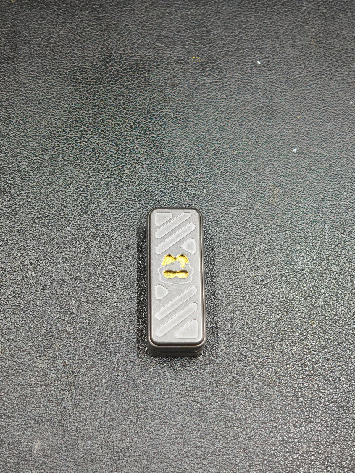 Yaozai Zirconium