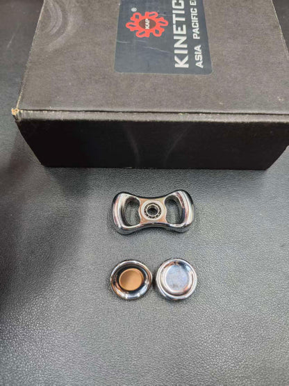 Two-Leaf Horizon Stainless Steel