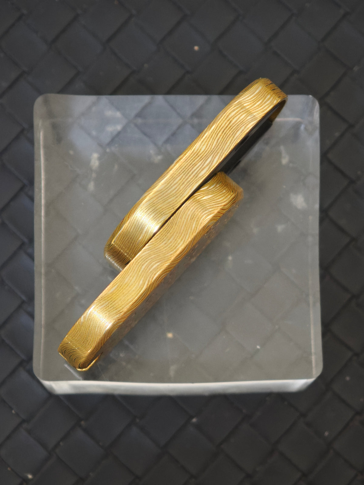 F2.9 Mokume