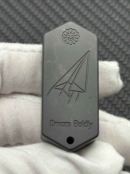 Plane Zirconium