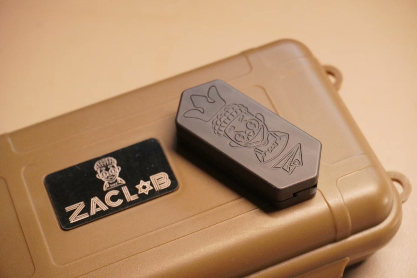 Plane Mini Zirconium