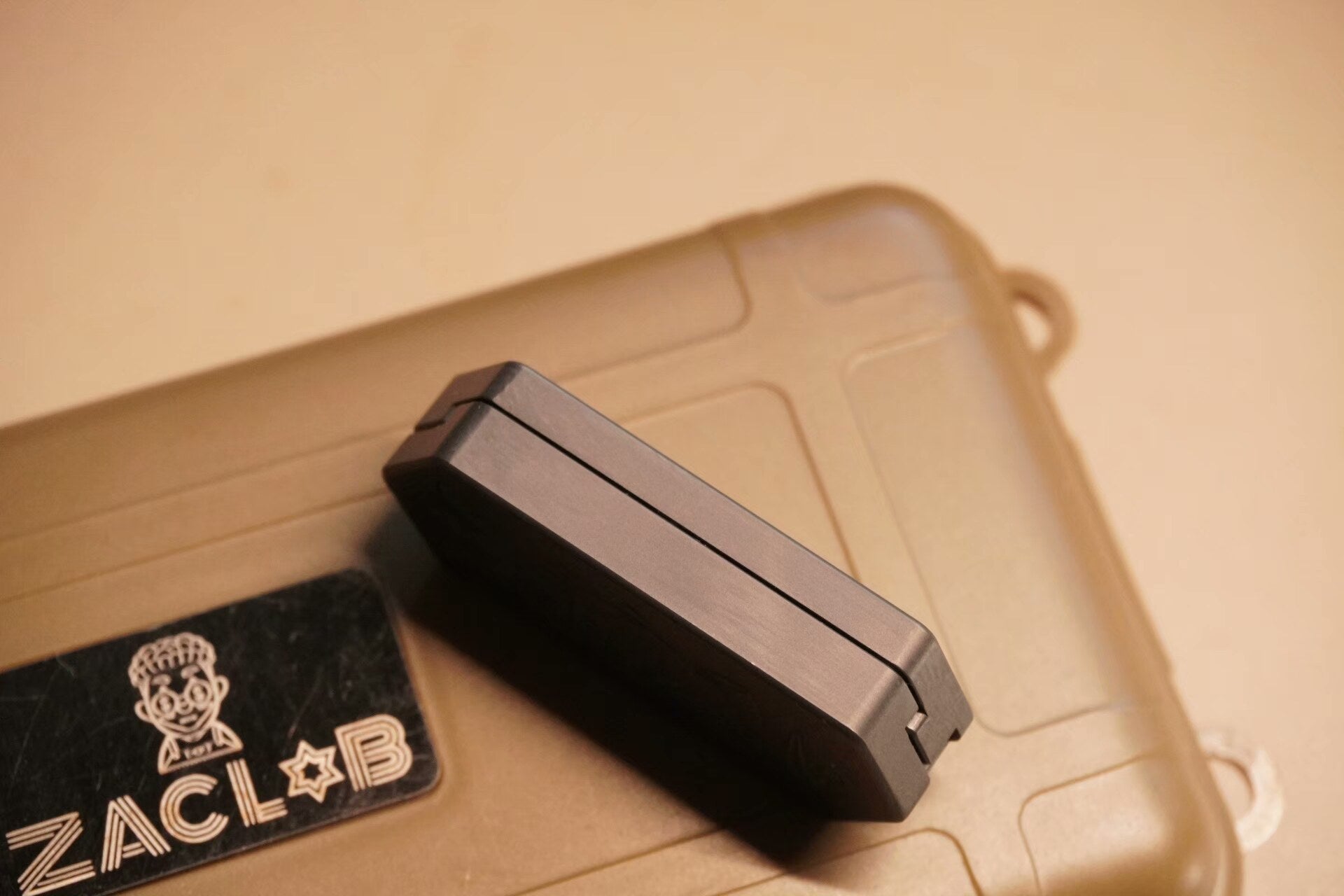 Plane Mini Zirconium