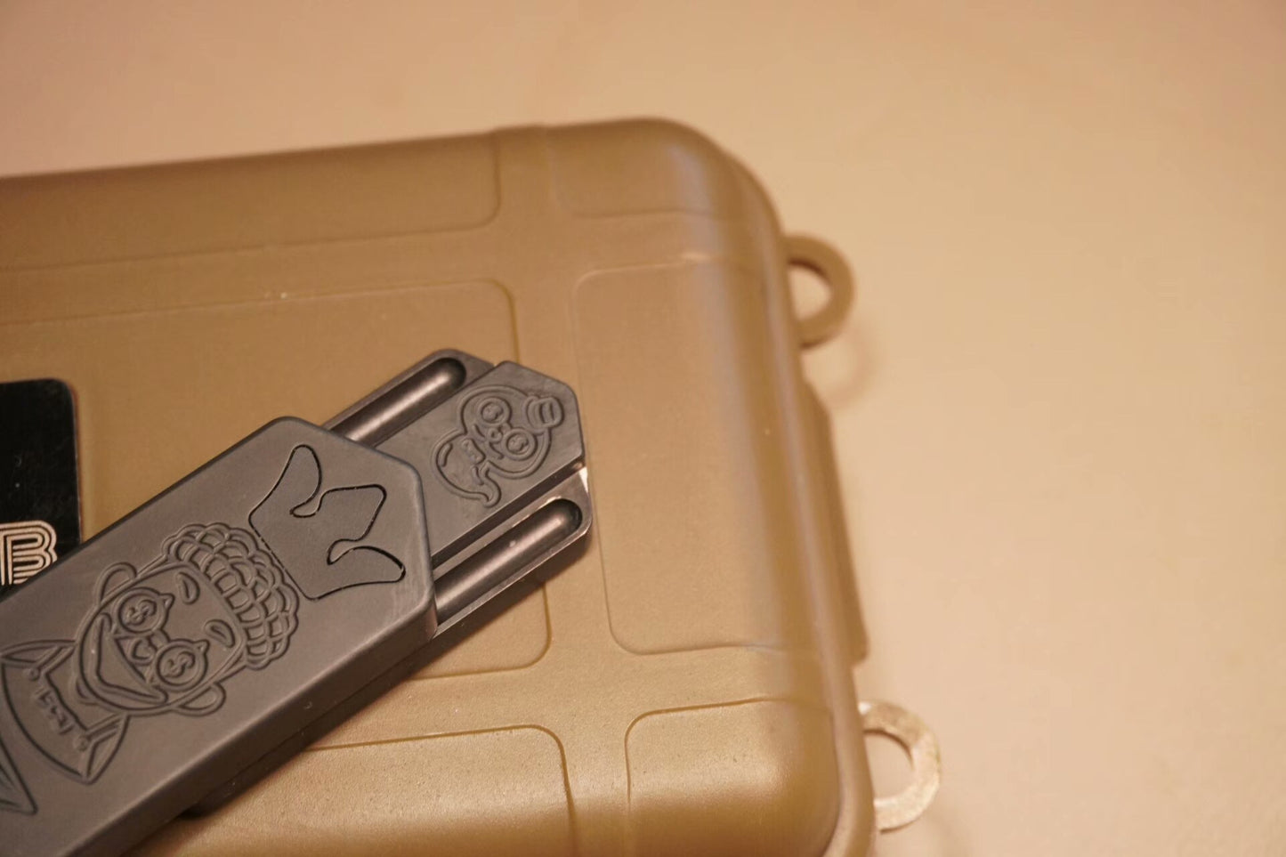 Plane Mini Zirconium