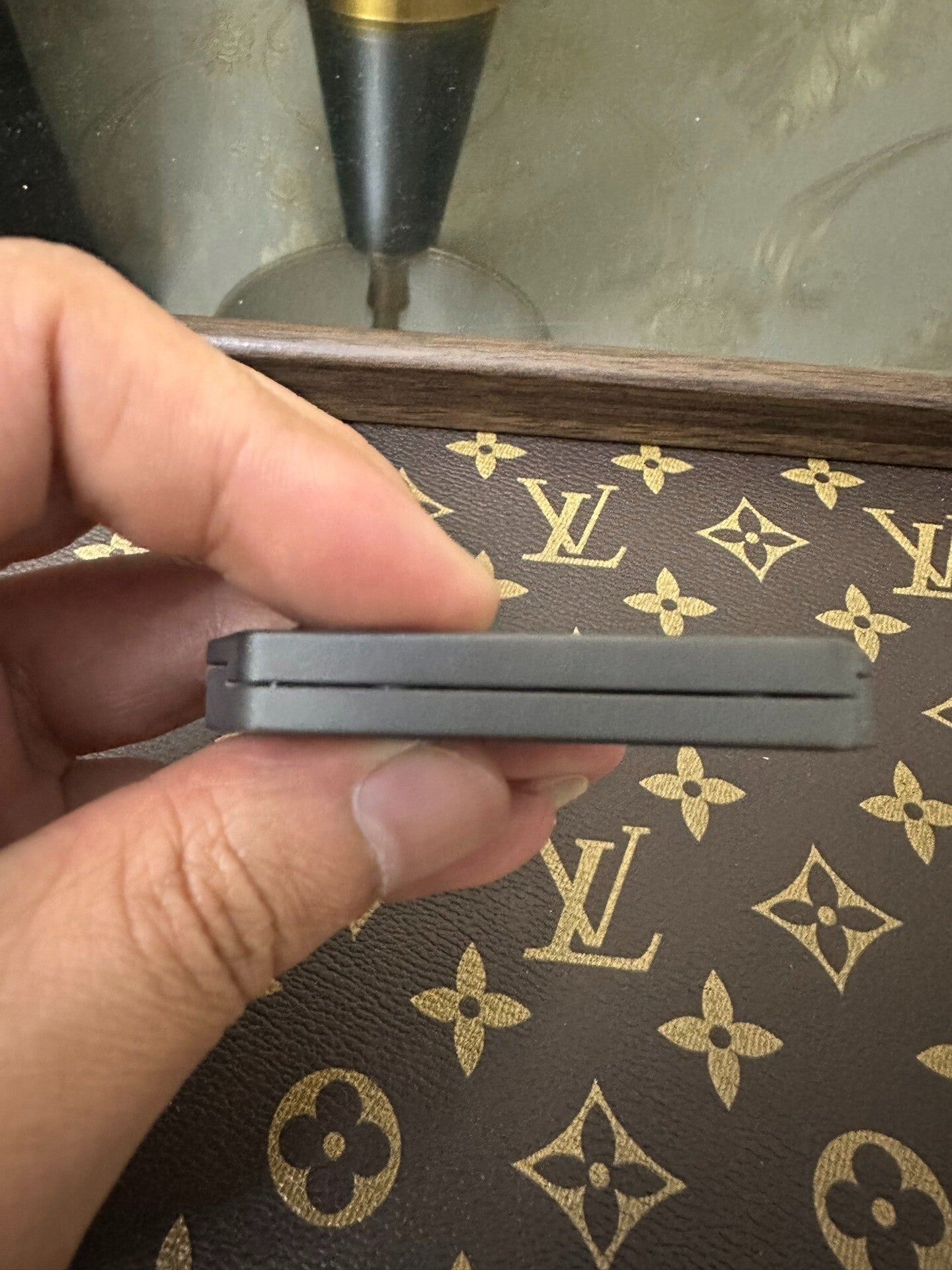 Plane Zirconium Zircuti
