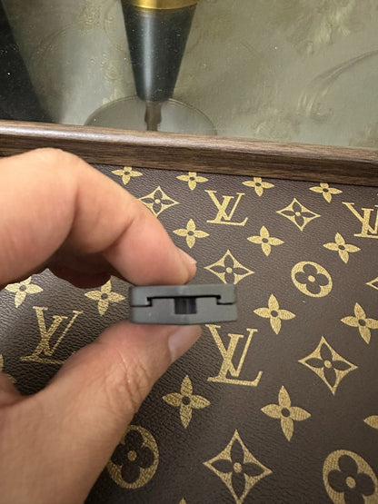 Plane Zirconium Zircuti
