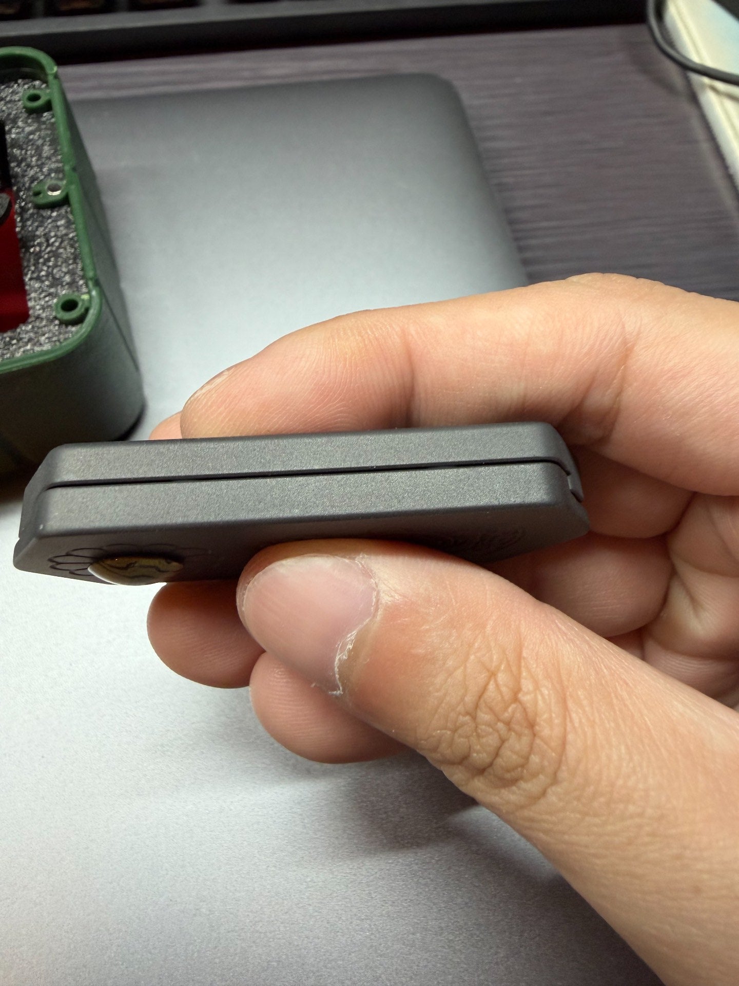 Plane Zirconium Zircuti