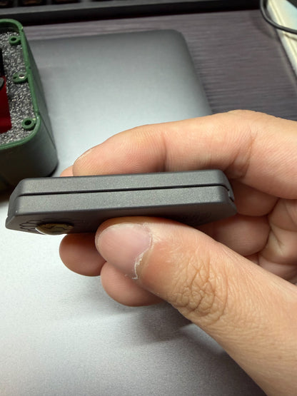 Plane Zirconium Zircuti