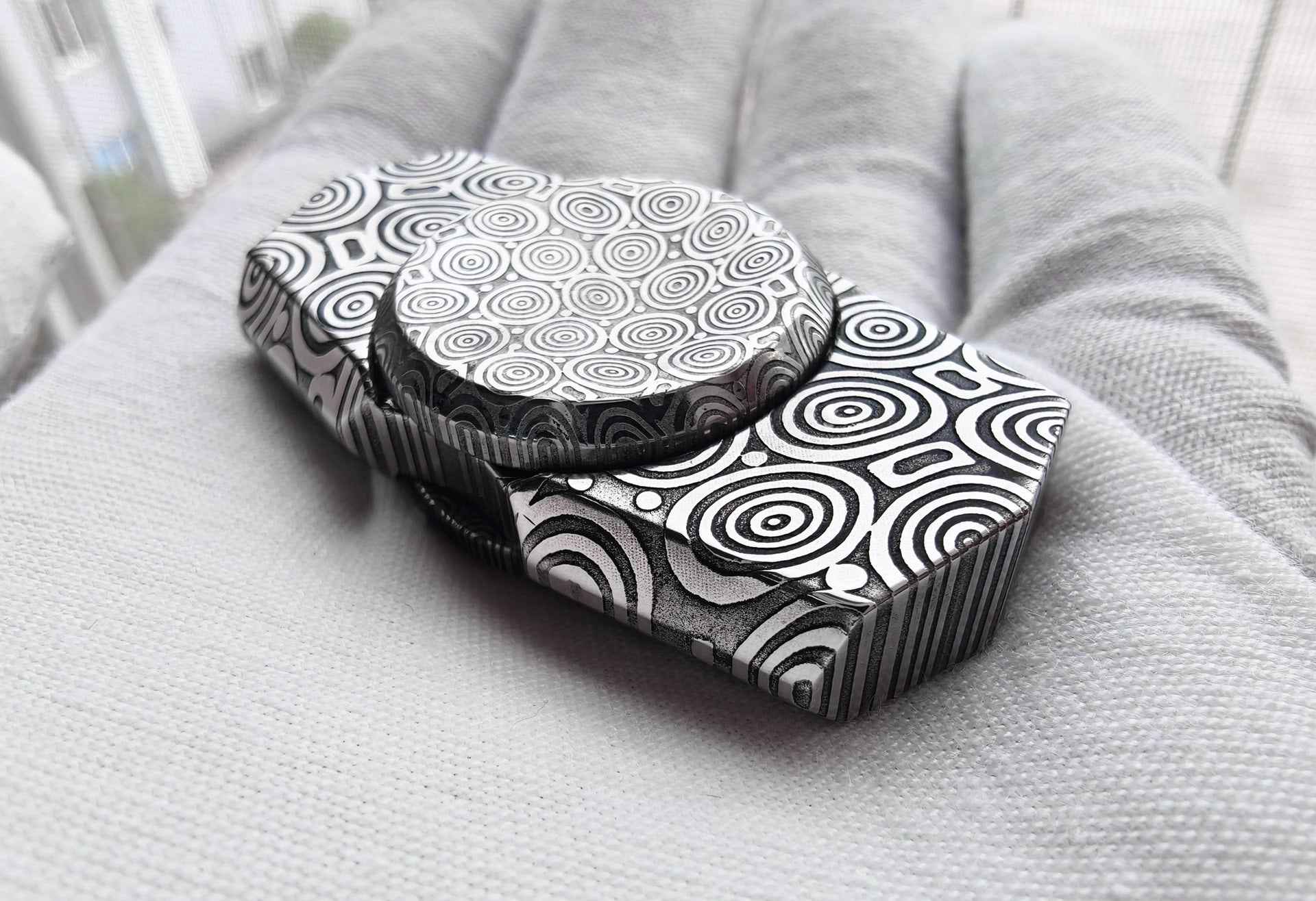 Ziii Studio Dawn Damasteel