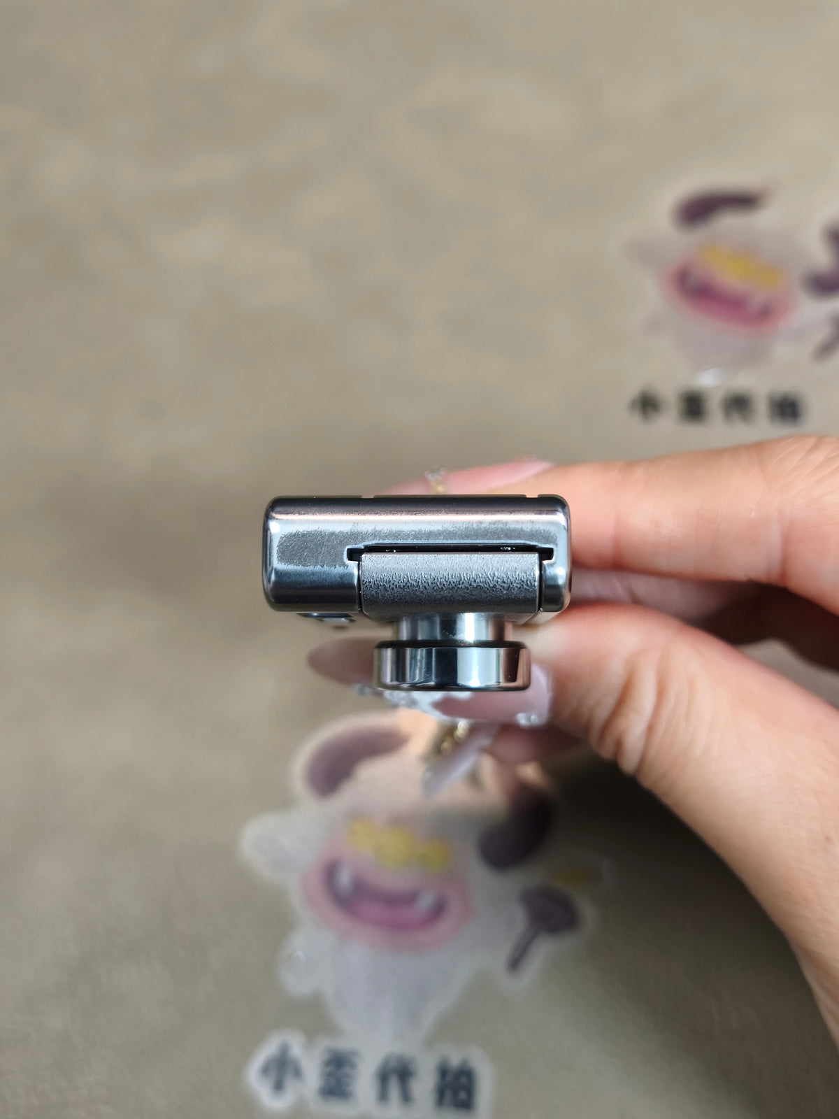 Camera M Titanium Distressed