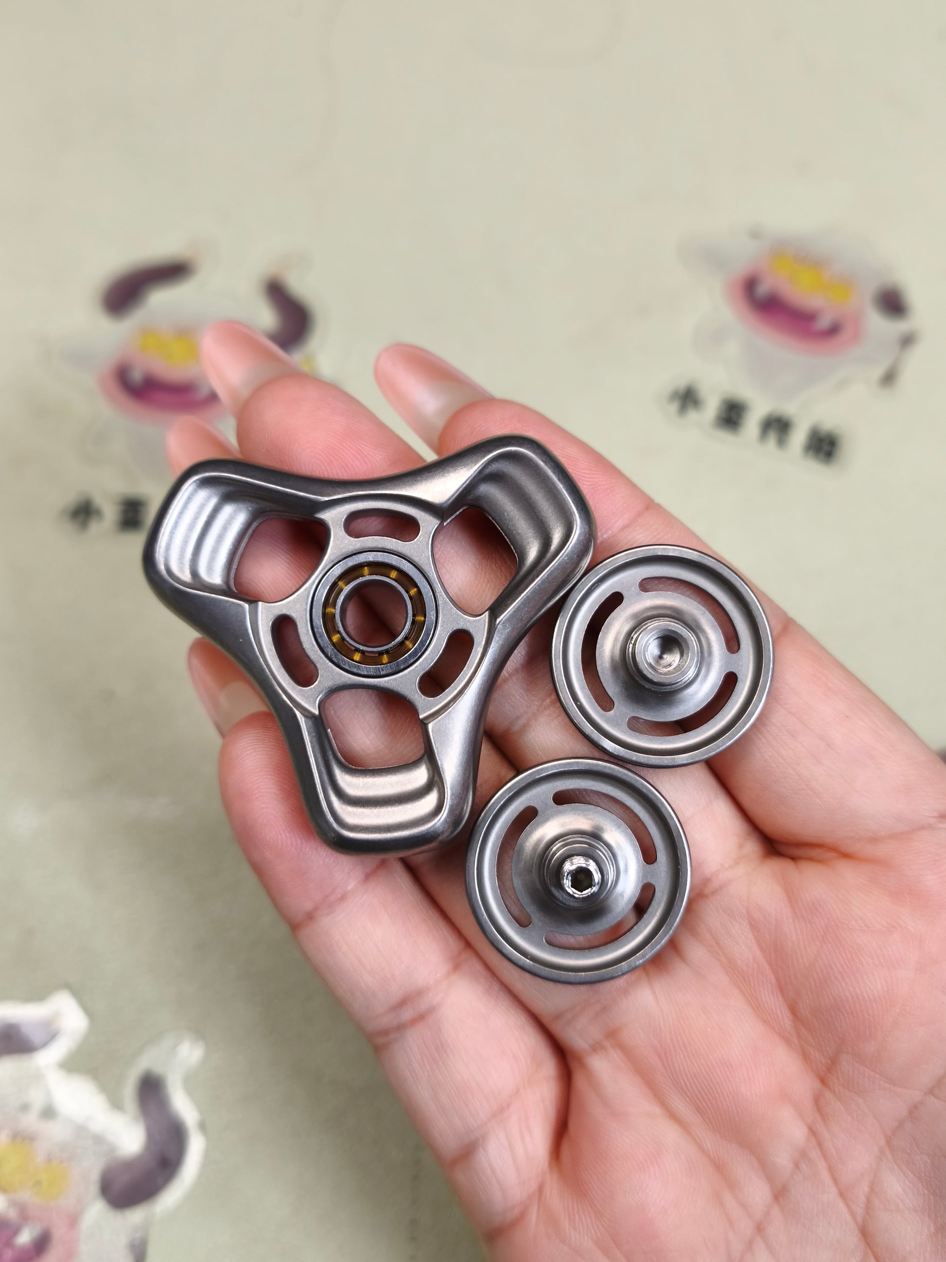 Folding Leaf Mini Titanium Stonewashed
