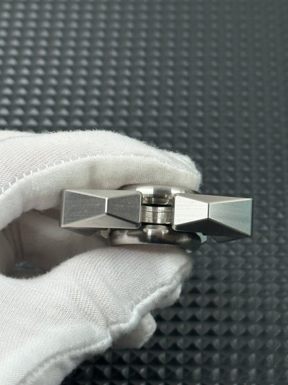 Tri Leaf Crossbone Stainless Steel