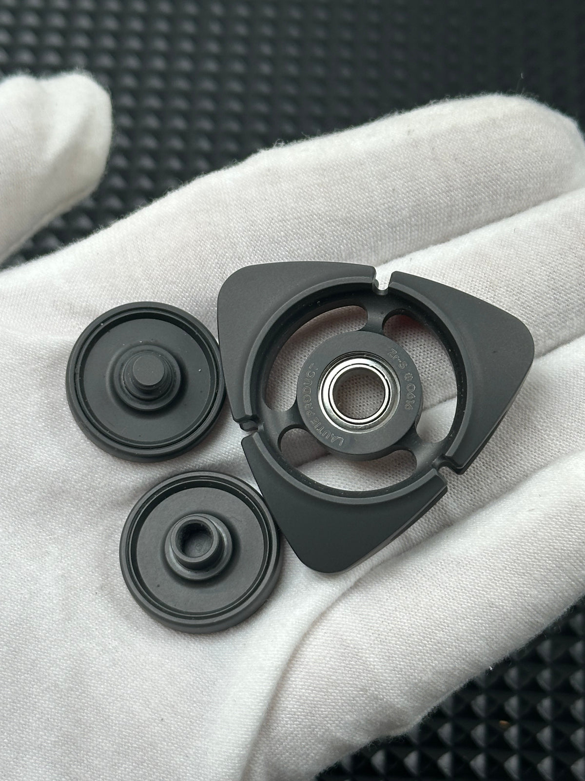 BIT 04 Zirconium