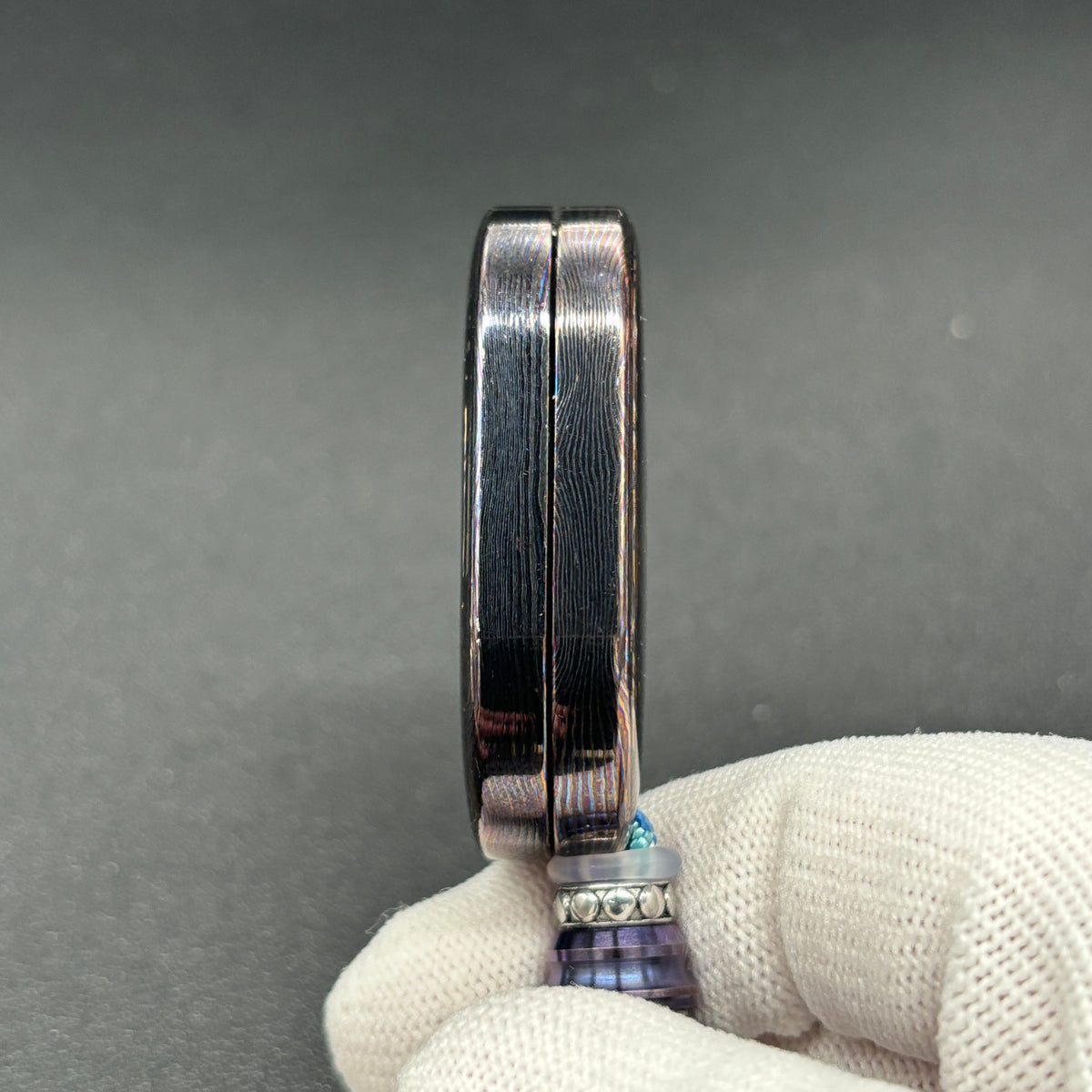 Grumpy Rabbit Rhythm Zircuti Resin-Sealed